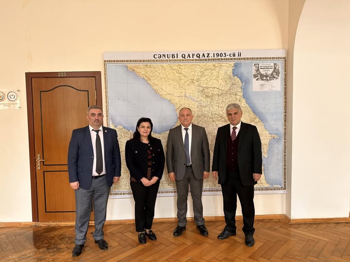 AZTU-nun rektoru  Qərbi Azərbaycan Araşdırmalar Mərkəzi ilə tanış oldu.