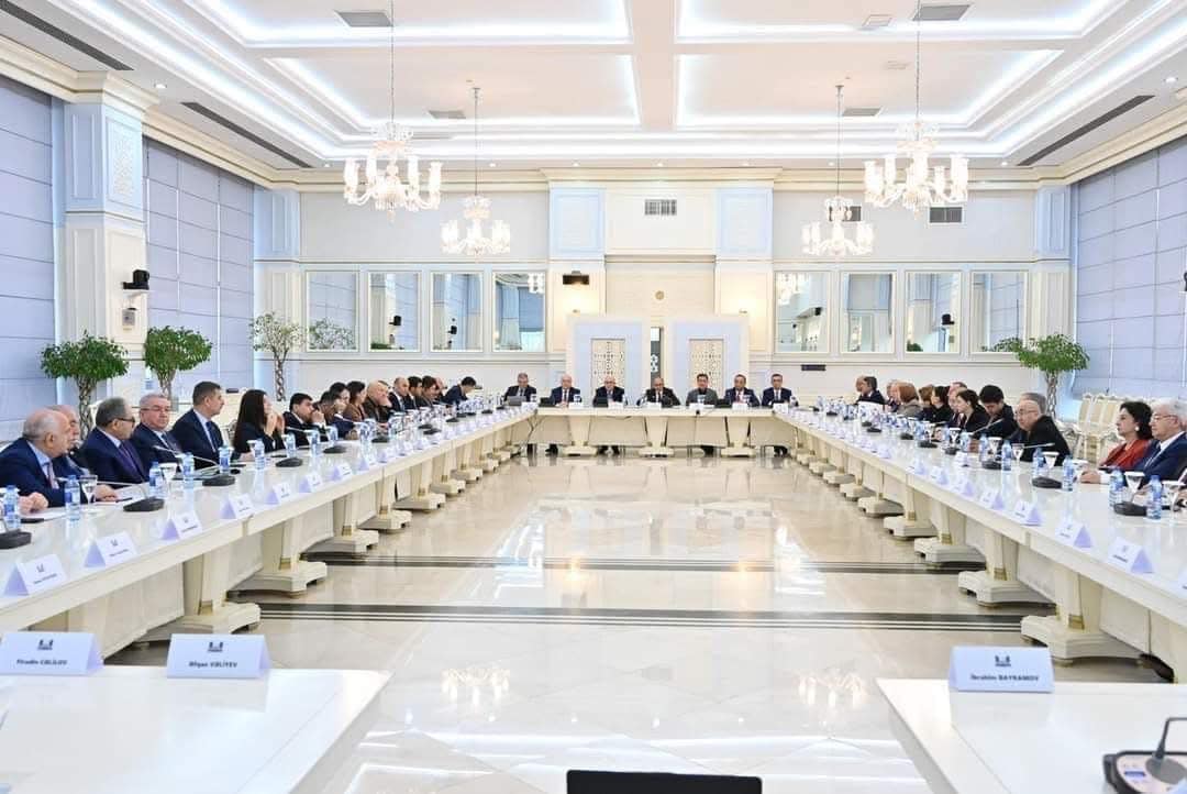 Prof.Mahirə Hüseynova Milli Məclisdə “Qərbi Azərbaycana təhlükəsiz və ləyaqətli qayıdış” mövzusunda ictimai dinləmədə iştirak edib