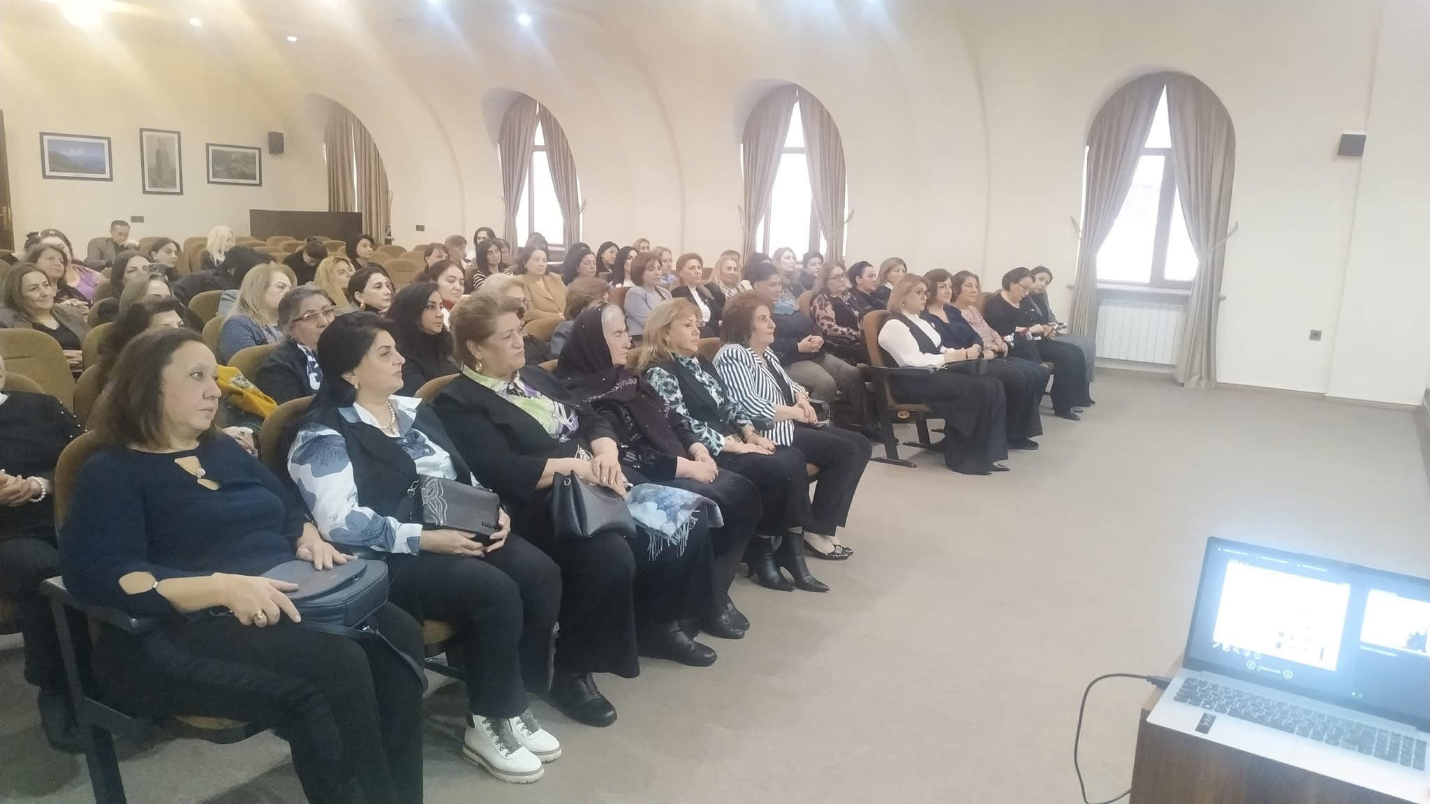 Qərbi Azərbaycan İcmasında İcmanın Qadınlar Şurasının ümumi yığıncağı keçirilib.