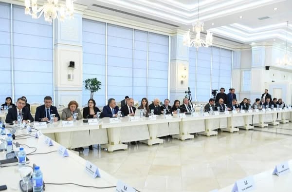 “Qərbi Azərbaycana qayıdış prosesində QHT-lərin rolu” mövzusunda ictimai dinləmə keçirilmişdir.