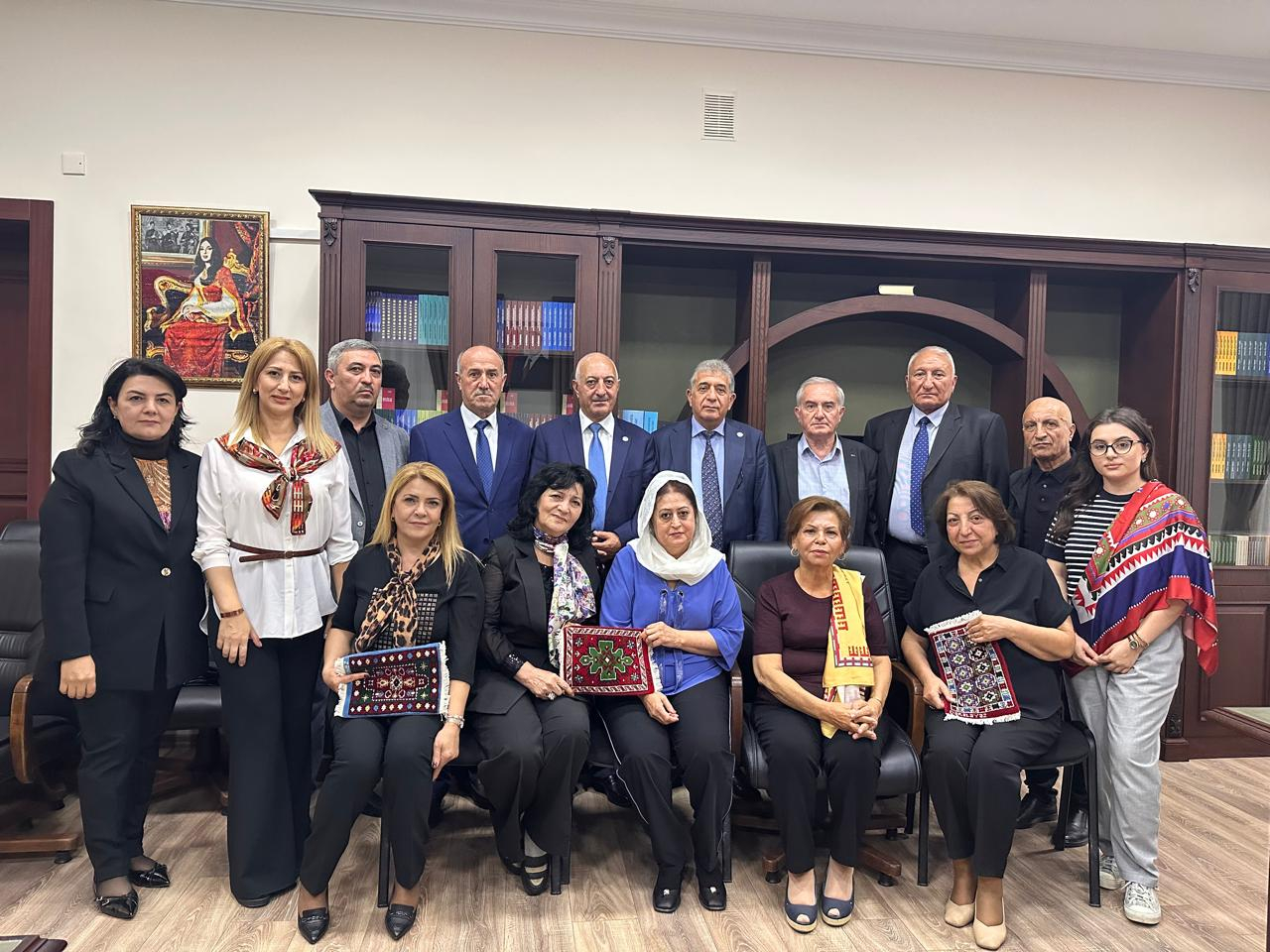 DƏRƏLƏYƏZ İCMASININ KƏND RƏHBƏRLƏRİ İLƏ ADPU-DA GÖRÜŞ KEÇİRİLMİŞDIR.