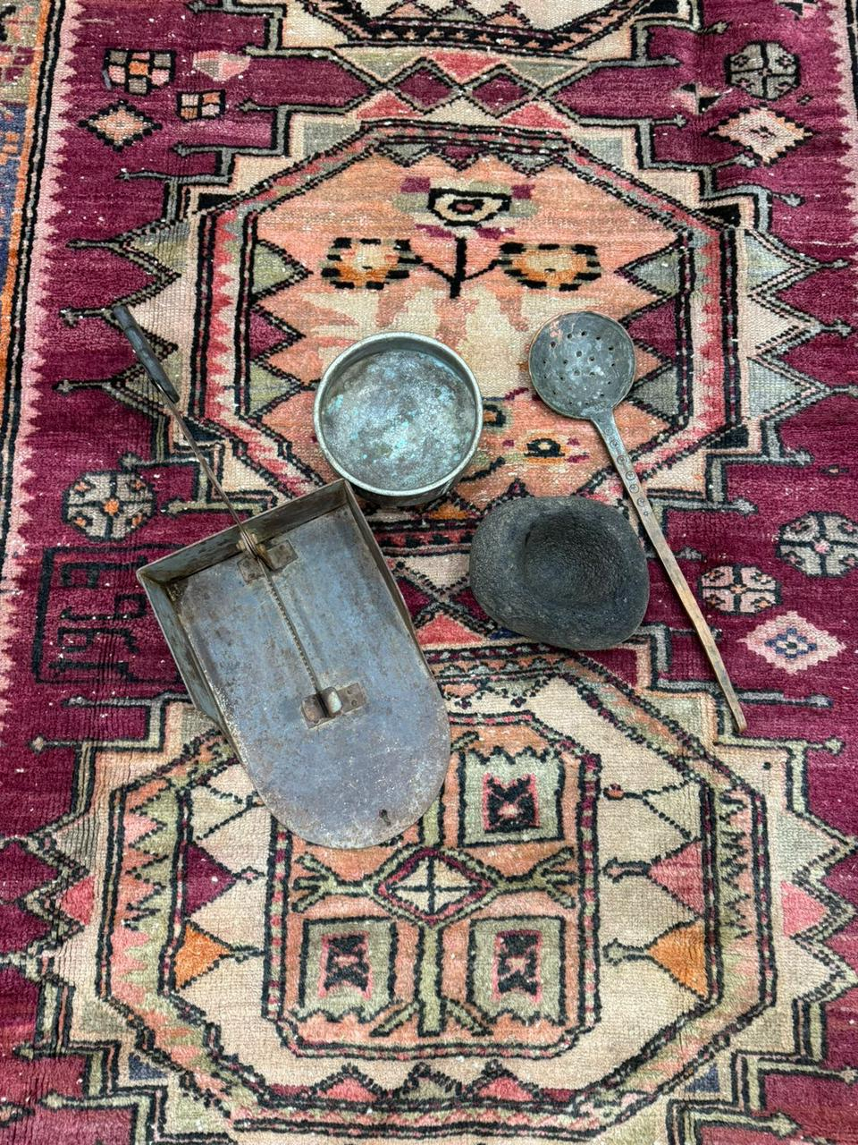 Qərbi Azərbaycan Araşdırmalar Mərkəzinə yeni eksponatlar hədiyyə olunub.