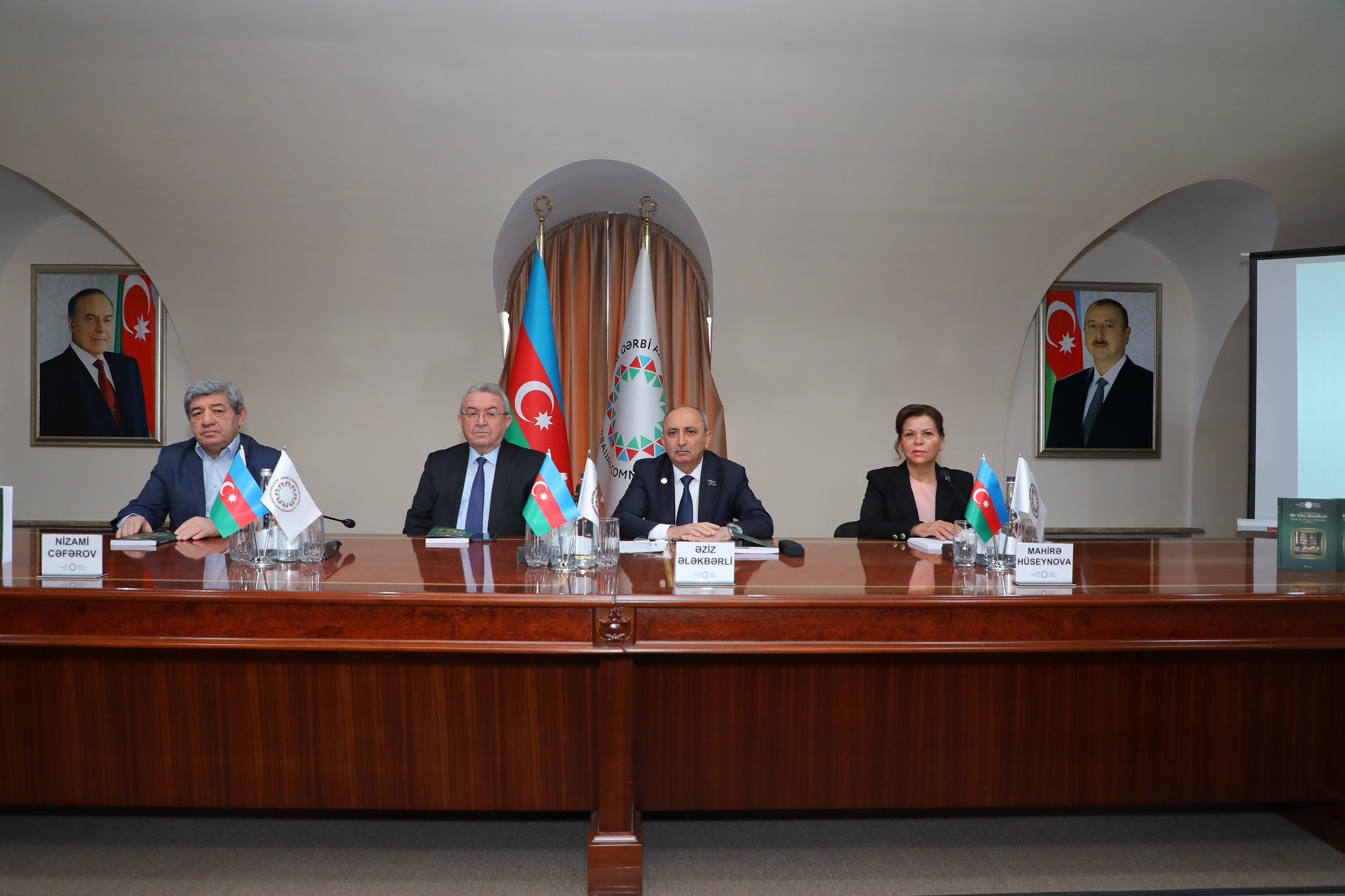 “BİR ELİN MANİFESTİ” MÜSABİQƏSİNİN QALİBLƏRİ MÜKAFATLANDIRILDI.