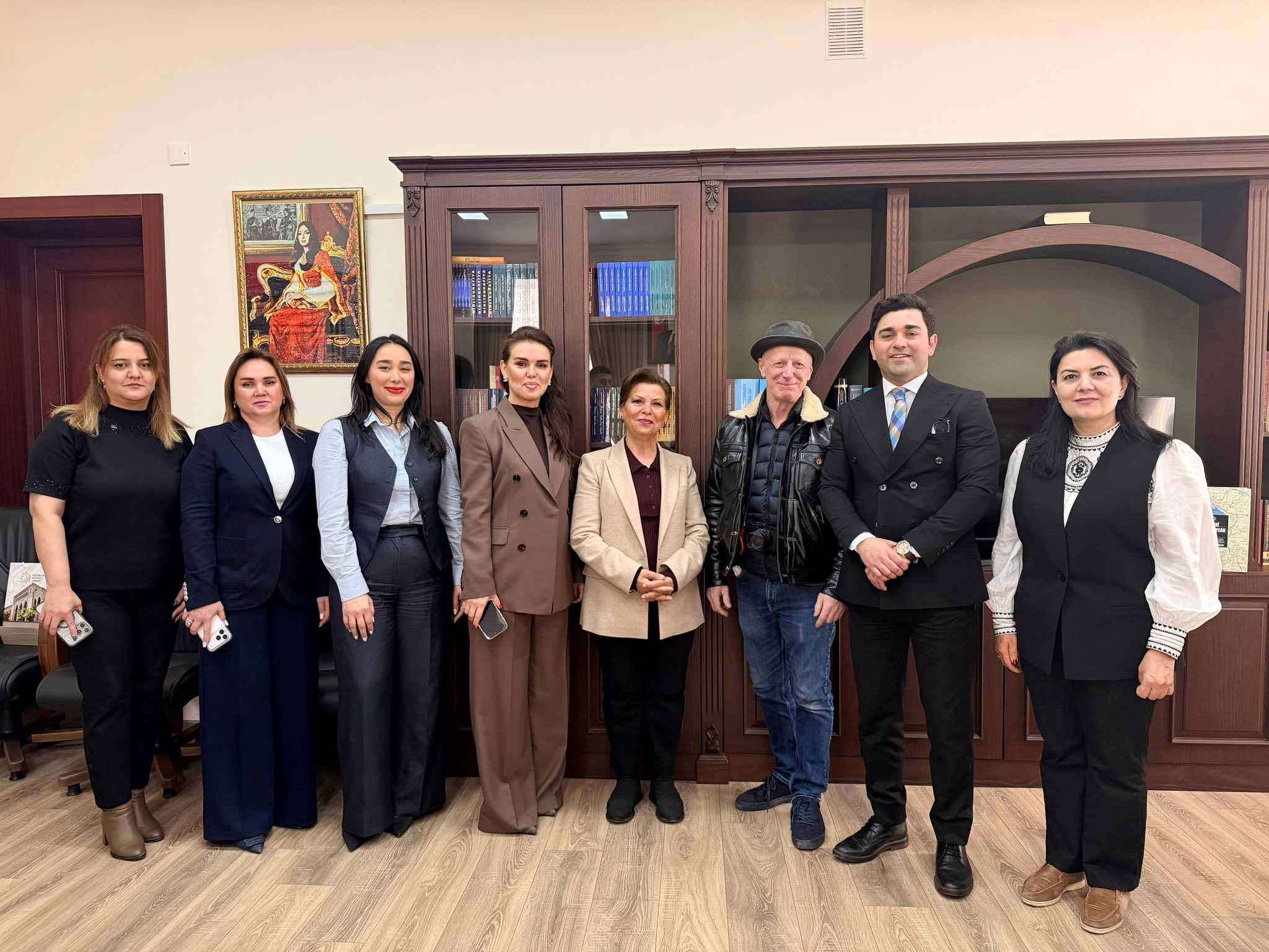 Qərbi Azərbaycanın mədəni və ədəbi irsinə dair hibrid sənədli film çəkiləcəkdir.