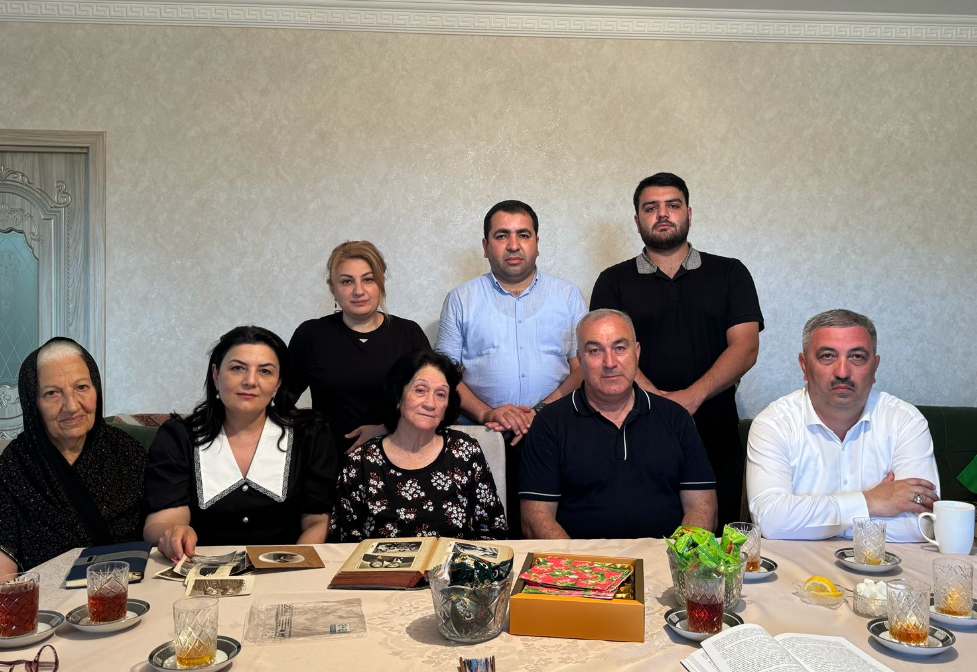 NAXÇIVANDA DƏRƏLƏYƏZ MAHALININ ÇİVƏ KƏND İCMASININ ZİYALILARI İLƏ GÖRÜŞ KEÇİRİLİB.