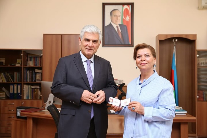 ADPU-NUN BEYNƏLXALQ ƏLAQƏLƏR ÜZRƏ PROREKTORU PROFESSOR MAHİRƏ HÜSEYNOVA FƏXRİ FƏRMANLA TƏLTİF OLUNUB